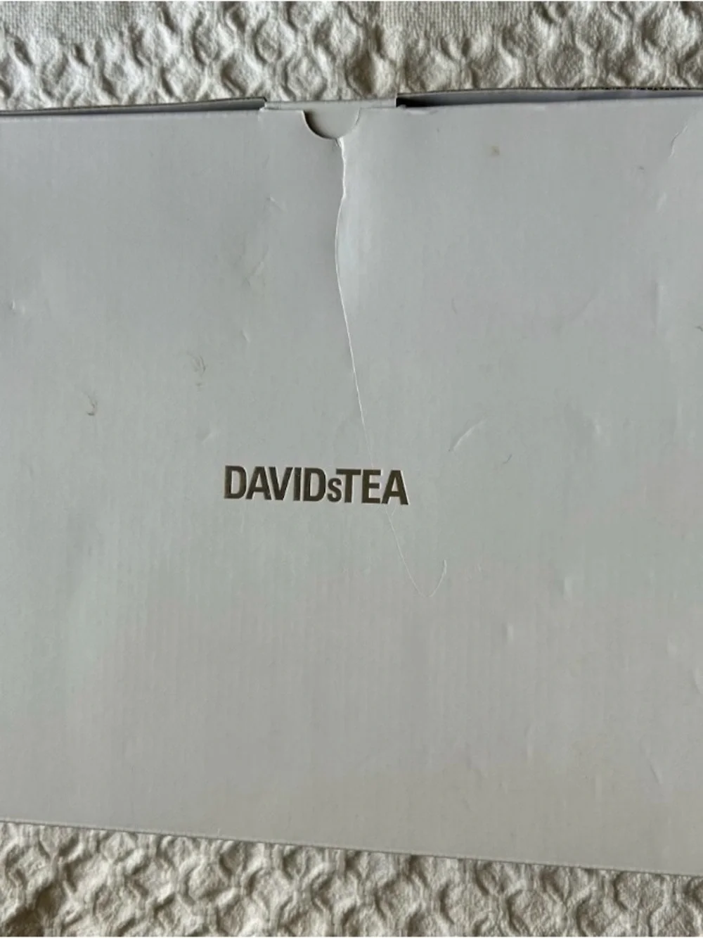 New In Box DAVIDsTea Glass Teapot & Teacup Set